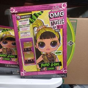 LOL Surprise OMG Music Remix Rock Bhad Gurl Fashion Doll 15 Surprises 2pack